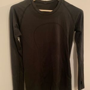 Black Swiftly Tech Lululemon Long Sleeve shirt (sz 8)